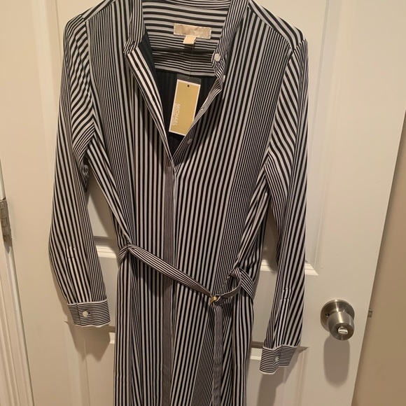 Michael Kors shirtdress - Picture 1 of 6